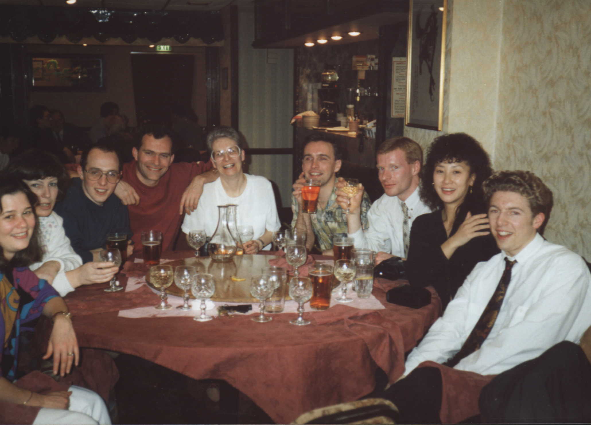 TEAM PHOTO SITTING DOWN
